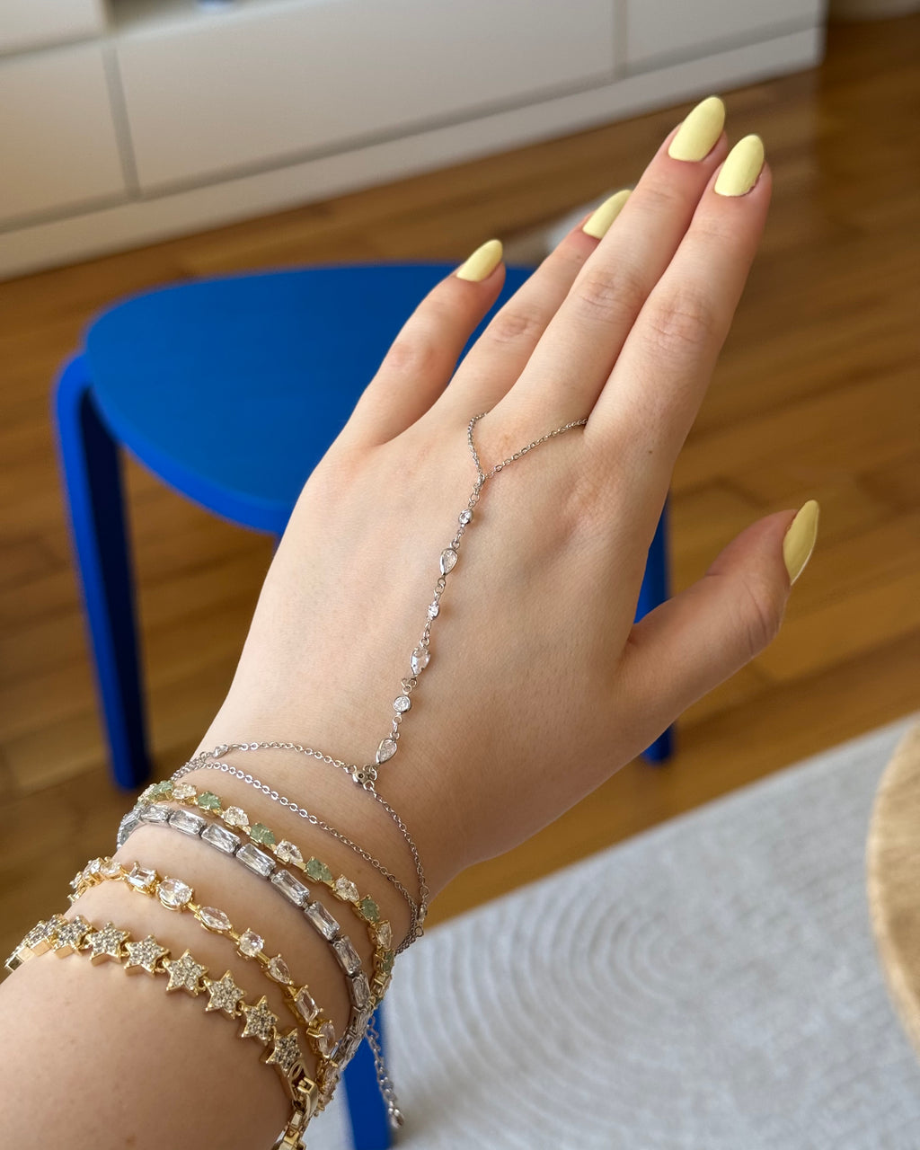 Silver Plated Stone Detailed Hand Chain