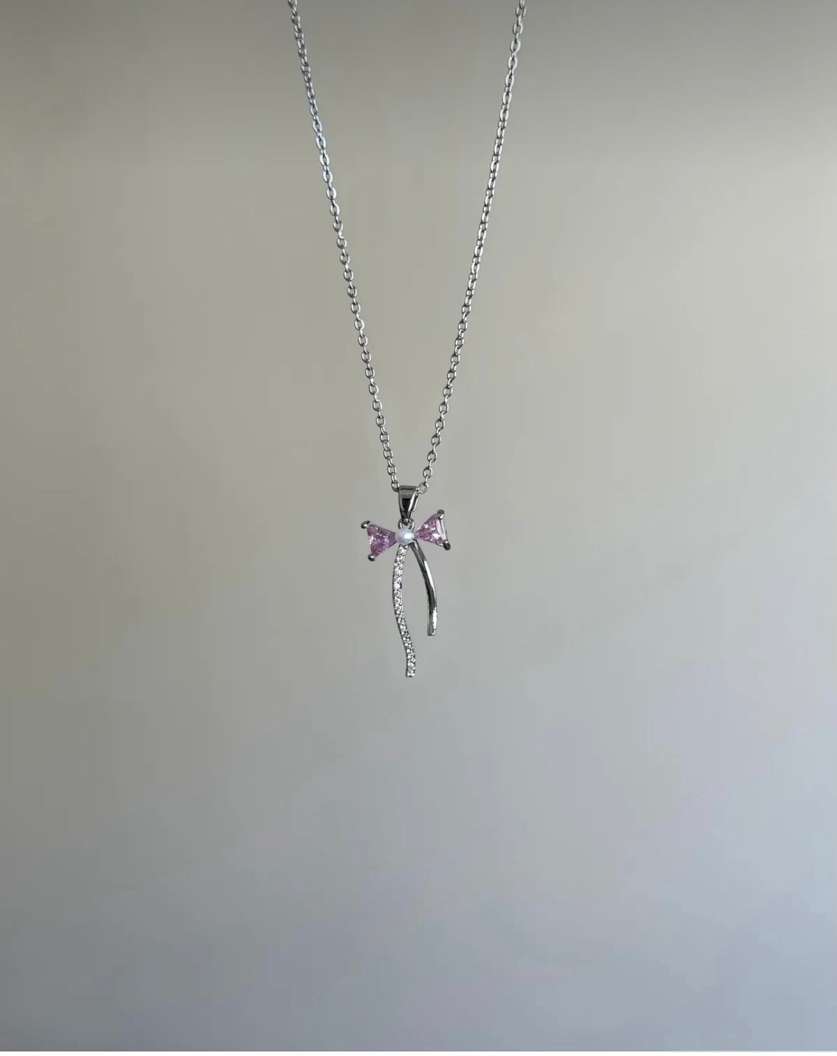 Steel Silver-Tone Pink Pearl Detailed Ribbon Necklace