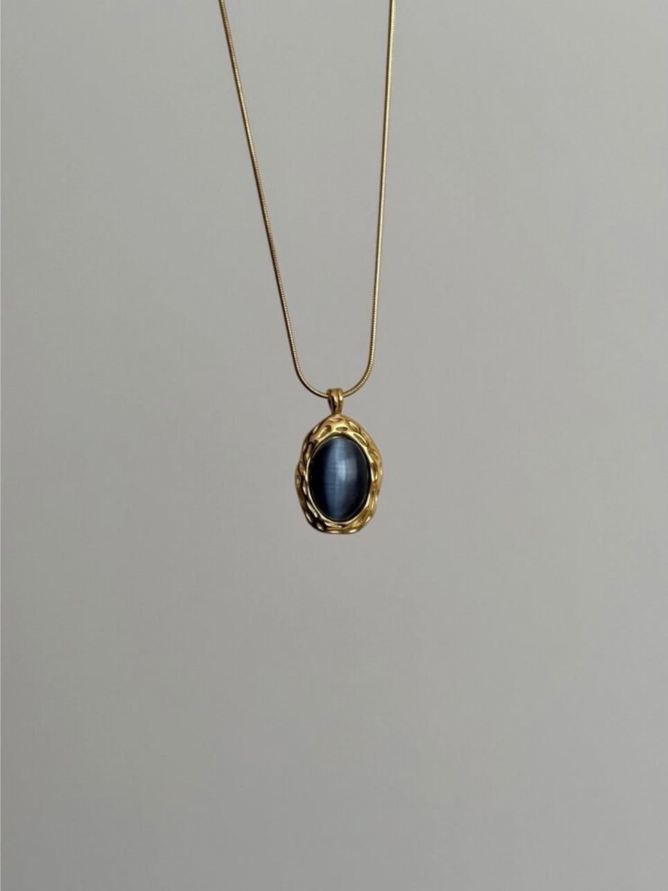 Steel Gold Color Navy Blue Oval Vintage Necklace