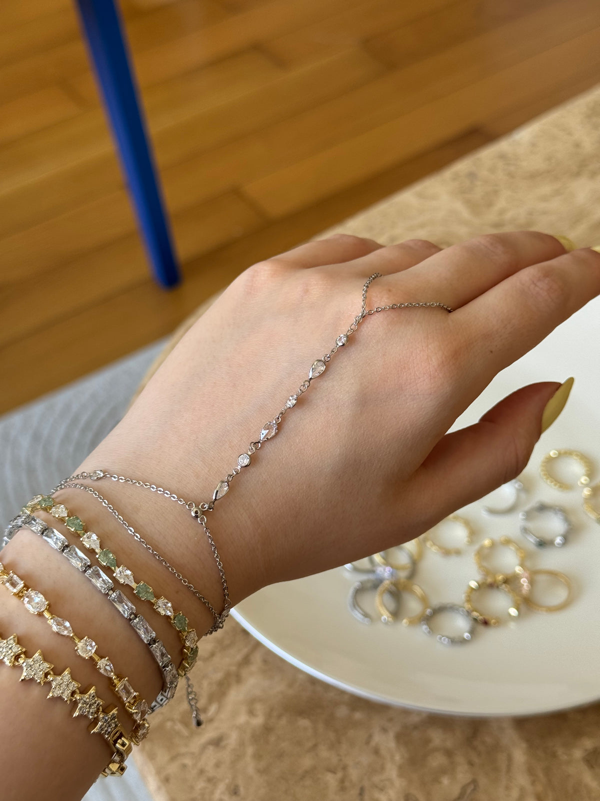 Silver Plated Stone Detailed Hand Chain