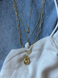 Altın Kaplama Deniz Kabuklu İnci Detaylı Üç Katmanlı Kolye