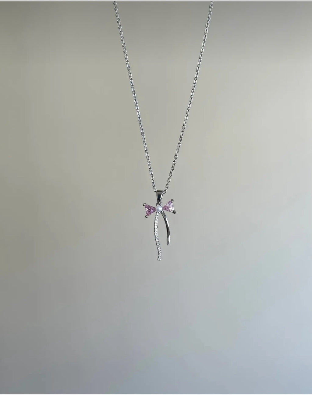 Steel Silver-Tone Pink Pearl Detailed Ribbon Necklace