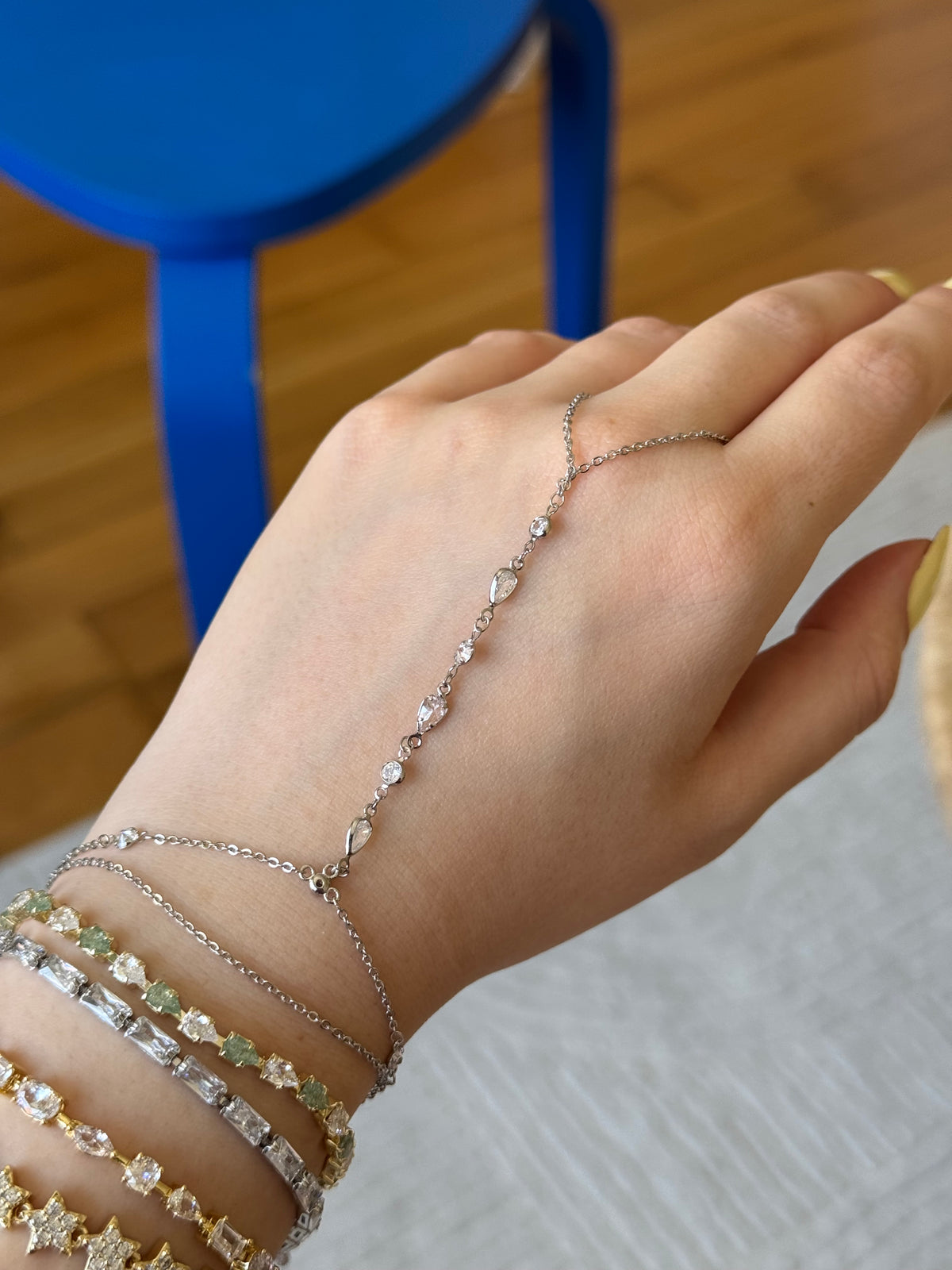 Silver Plated Stone Detailed Hand Chain