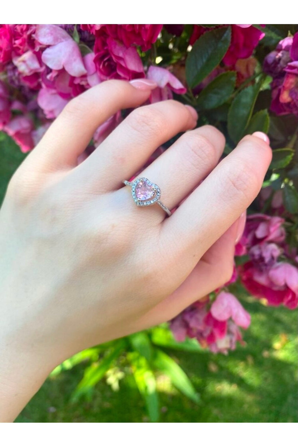 Ayarlanabilir Gümüş Rengi Pembe Taşlı Kalp Yüzük
