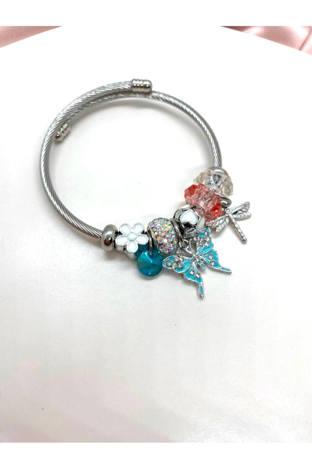 Mavi Kelebek ve Çiçek Charm'lı Bileklik