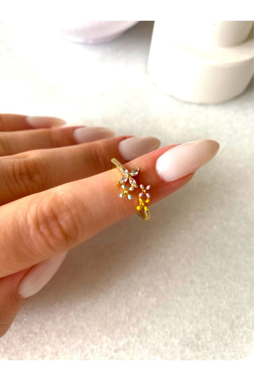 Ayarlanabilir Pastel Renkli Çiçek Motifli Yüzük